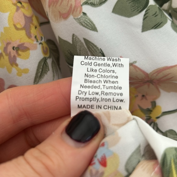 Ecowish - Square Neck Floral Dress - Picture 4 of 11